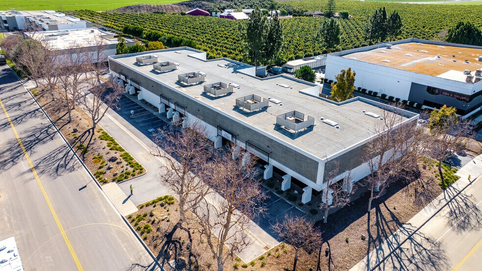 More Photos Of 4600-4650 Calle Quetzal, Camarillo Manufacturing For Lease