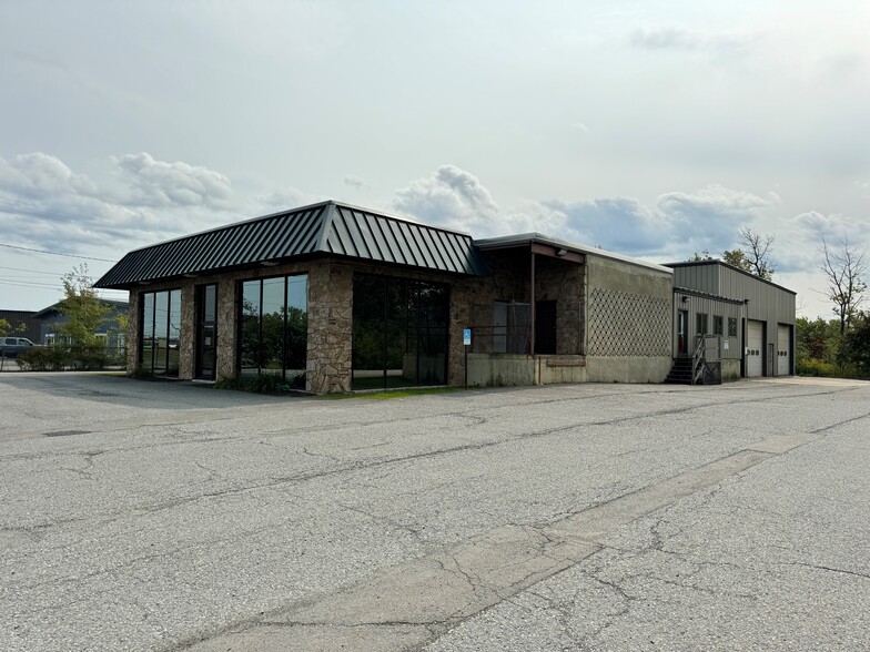 Primary Photo Of 1178 Hammond St, Bangor Warehouse For Sale