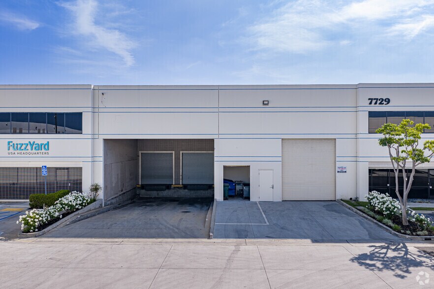 More Photos Of 7617-7621 Somerset Blvd, Paramount Unknown For Lease