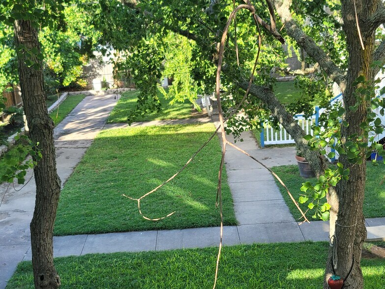 More Photos Of 2018 25th St, Galveston Apartments For Sale