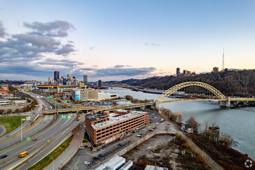 More Photos Of 1501 Reedsdale St, Pittsburgh Loft Creative Space For Lease