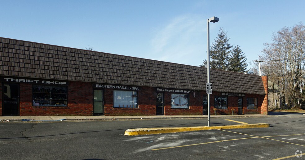 More Photos Of 431-435 Osborn Ave, Riverhead Freestanding For Lease