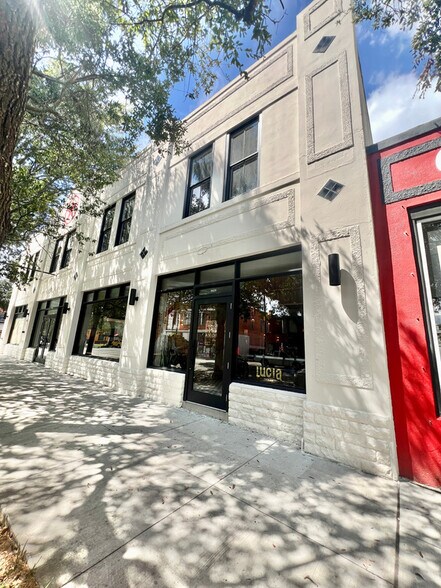 More Photos Of 112 W Victory Dr, Savannah Showroom For Lease