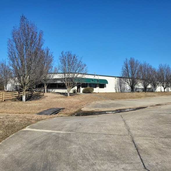 Primary Photo Of 363 Fossett Rd, Guntersville Industrial For Sale