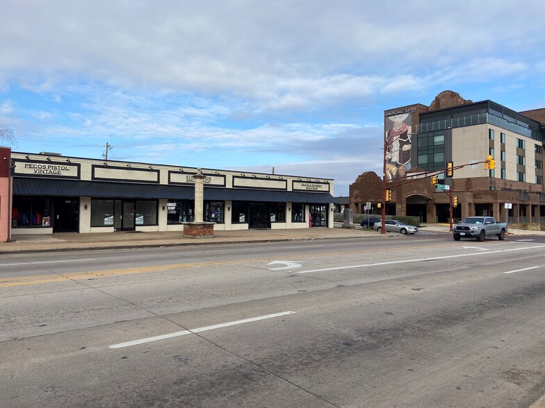 Primary Photo Of 2245 N Main St, Fort Worth Storefront For Lease