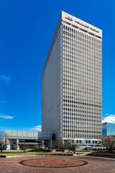 More Photos Of 500 W Jefferson St, Louisville Office For Lease