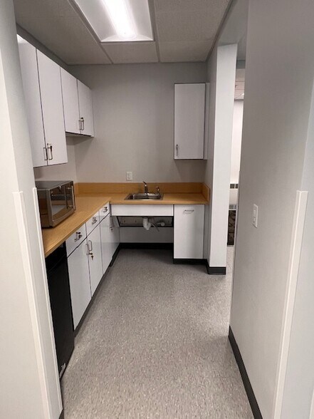 More Photos Of 61 Brown Rd, Ithaca Office For Lease