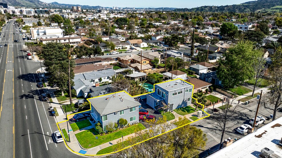 More Photos Of 1138 N Parish Pl, Burbank Apartments For Sale