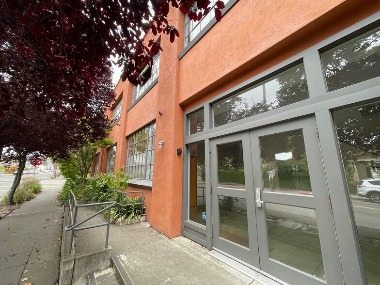 More Photos Of 940 Dwight Way, Berkeley Office For Sale
