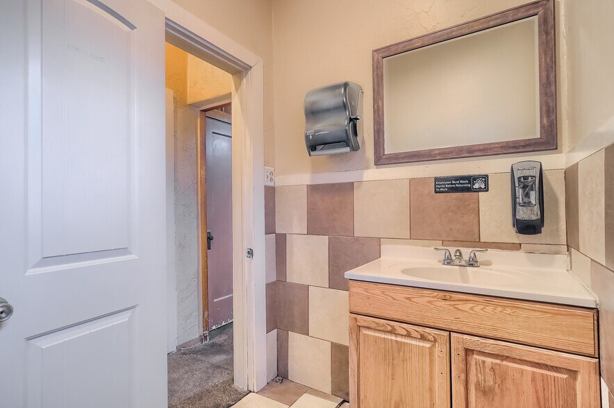 More Photos Of 2910 Colorado Blvd, Idaho Springs Restaurant For Lease