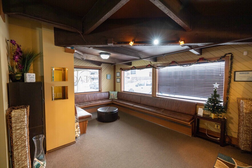 More Photos Of 502 E John St, Champaign Unknown For Lease