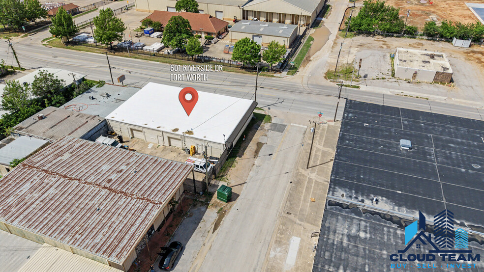 Primary Photo Of 601 Riverside Dr, Fort Worth Flex For Sale
