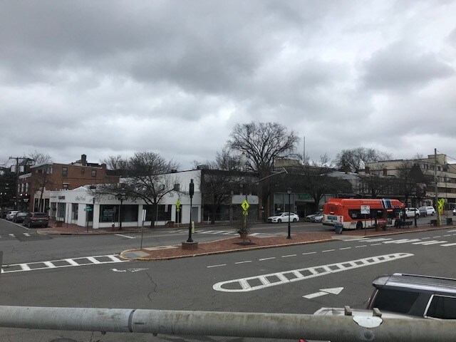 More Photos Of 21 N Station Plz, Great Neck Restaurant For Lease