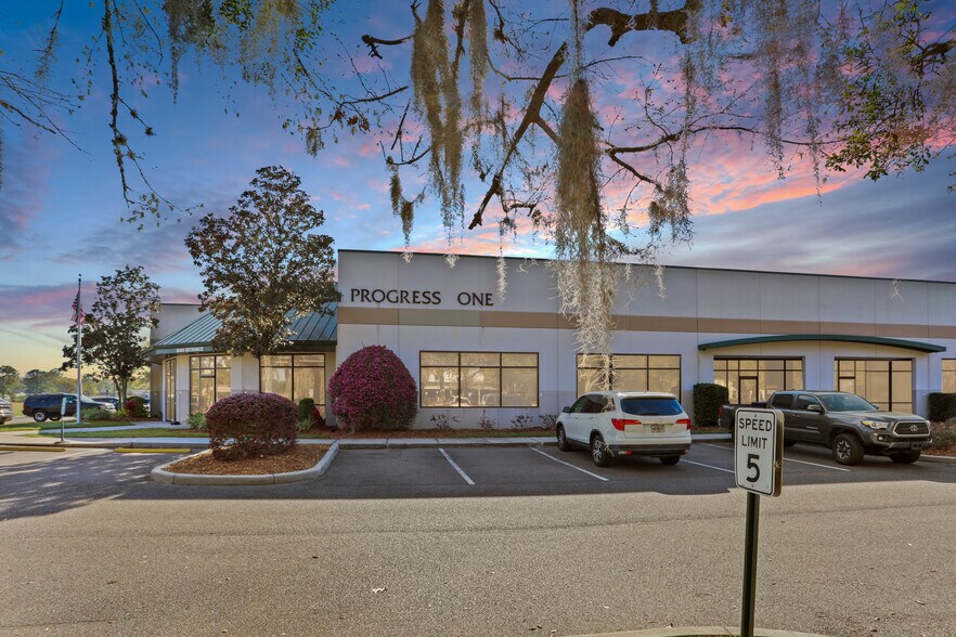 Primary Photo Of 13859 Progress Blvd, Alachua Office For Lease