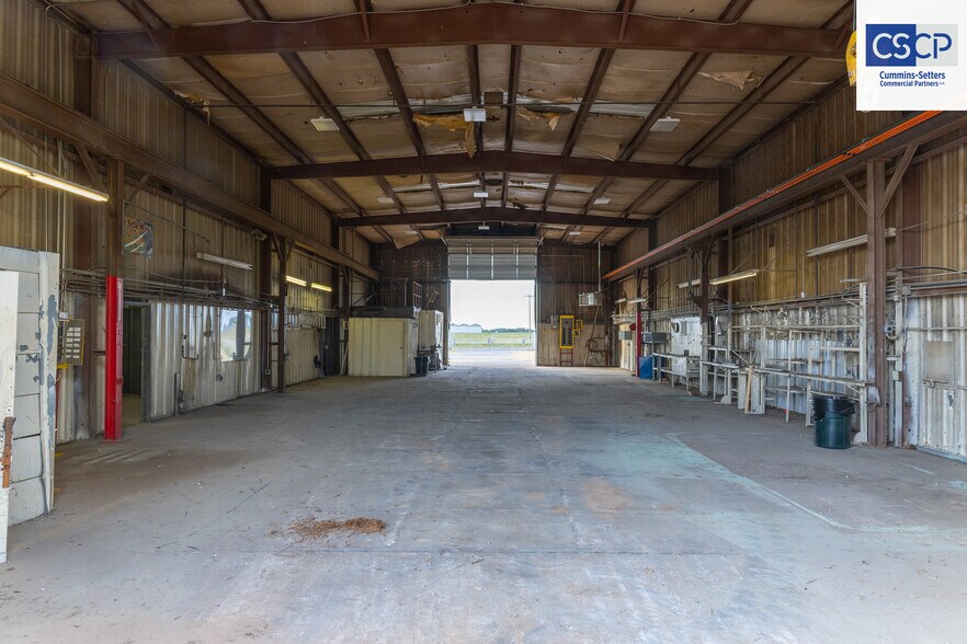 More Photos Of 1175 State Hwy 19, Chickasha Manufacturing For Lease