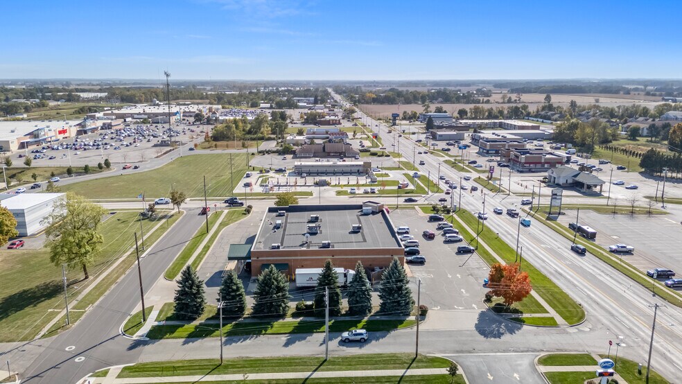 More Photos Of 950 S Centerville Rd, Sturgis Drugstore For Sale