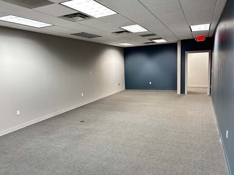 More Photos Of 4245 Johns Creek Pky, Suwanee Medical For Lease