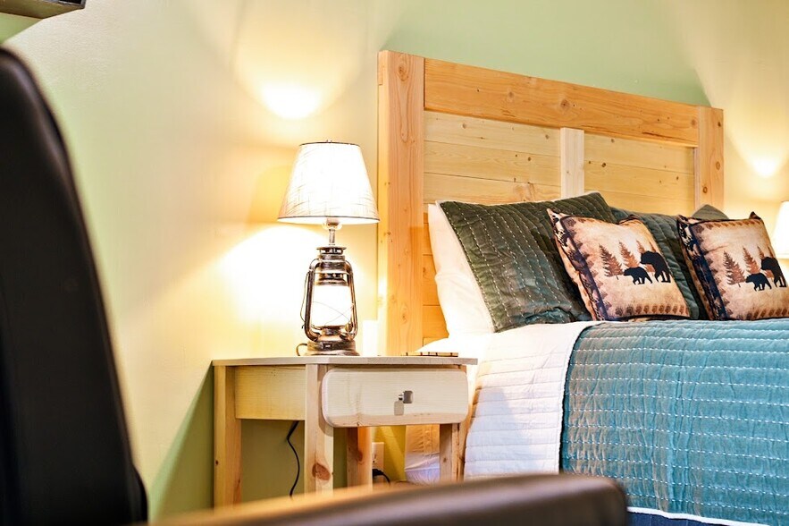 More Photos Of 1842 AZ-260, Heber Hotel For Sale