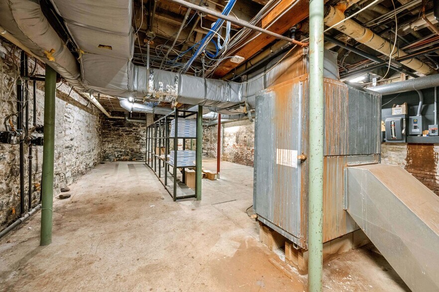 More Photos Of 1847-1855 Massachusetts Ave, Cambridge General Retail For Sale