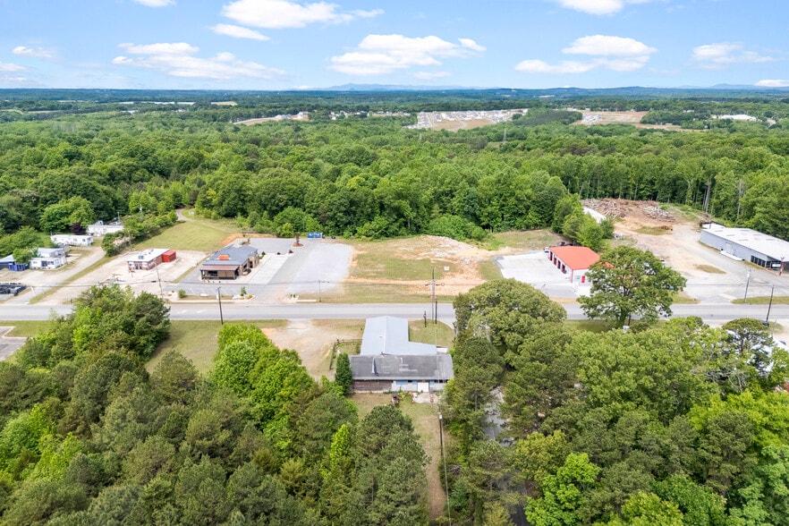 More Photos Of 2246 N Aspen St, Lincolnton Flex For Sale