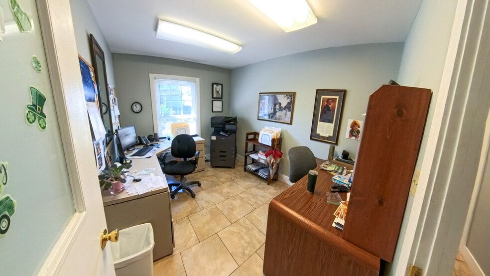 More Photos Of 112 NE Sanchez Ave, Ocala Office For Lease