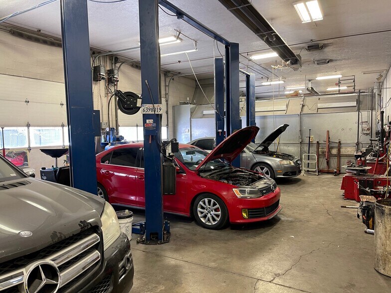 More Photos Of 4220 S State St, Murray Auto Dealership For Sale