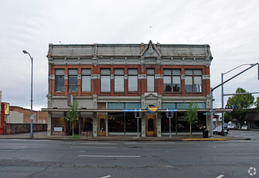 More Photos Of 179-195 Commercial St NE, Salem Storefront Retail Office For Lease