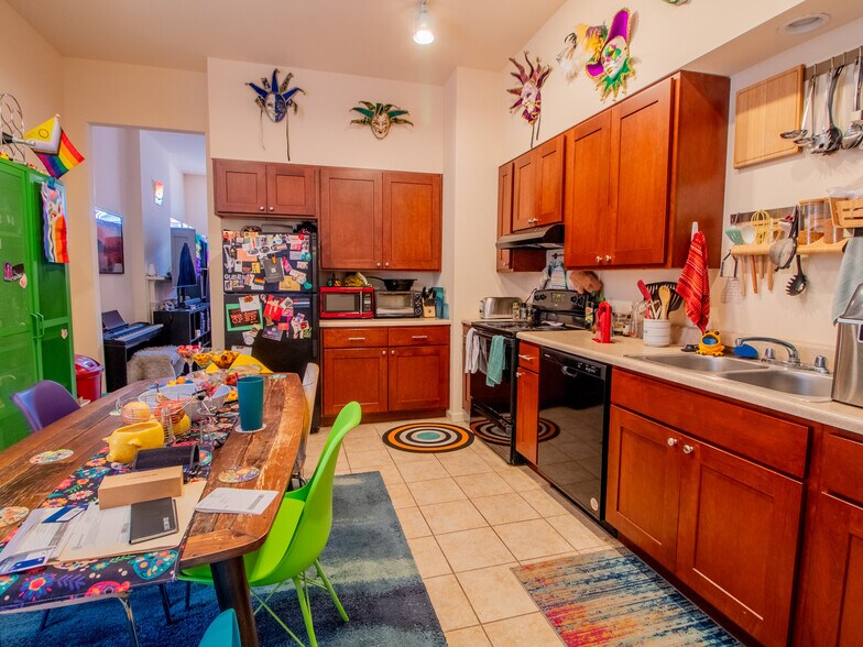 More Photos Of 1001-1005 Ann Ave, Saint Louis Apartments For Sale