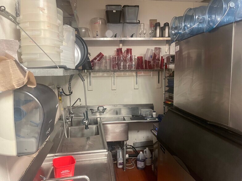 More Photos Of 629-633 E Colfax Ave, Denver Coworking Space