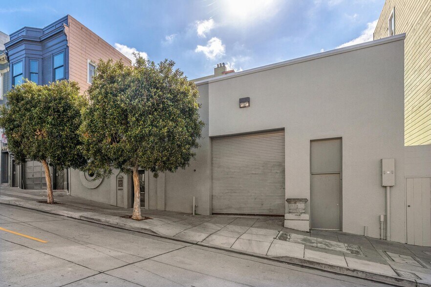 More Photos Of 465 Green St, San Francisco Storefront Retail Residential For Sale