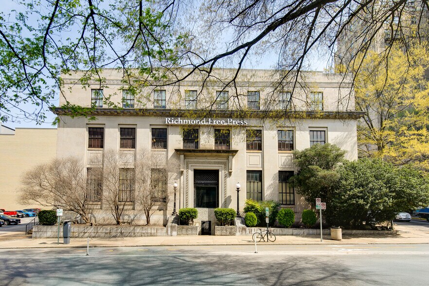 Primary Photo Of 422 E Franklin St, Richmond Office For Lease