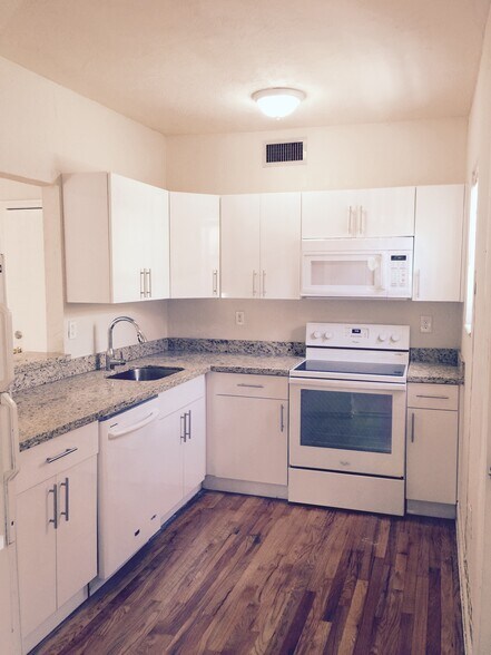 More Photos Of 726-730 Meridian Ave, Miami Beach Apartments For Sale