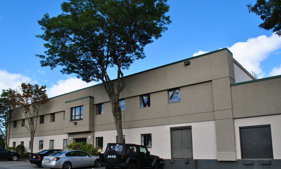 More Photos Of 21 Olympia Ave, Woburn Research And Development For Lease