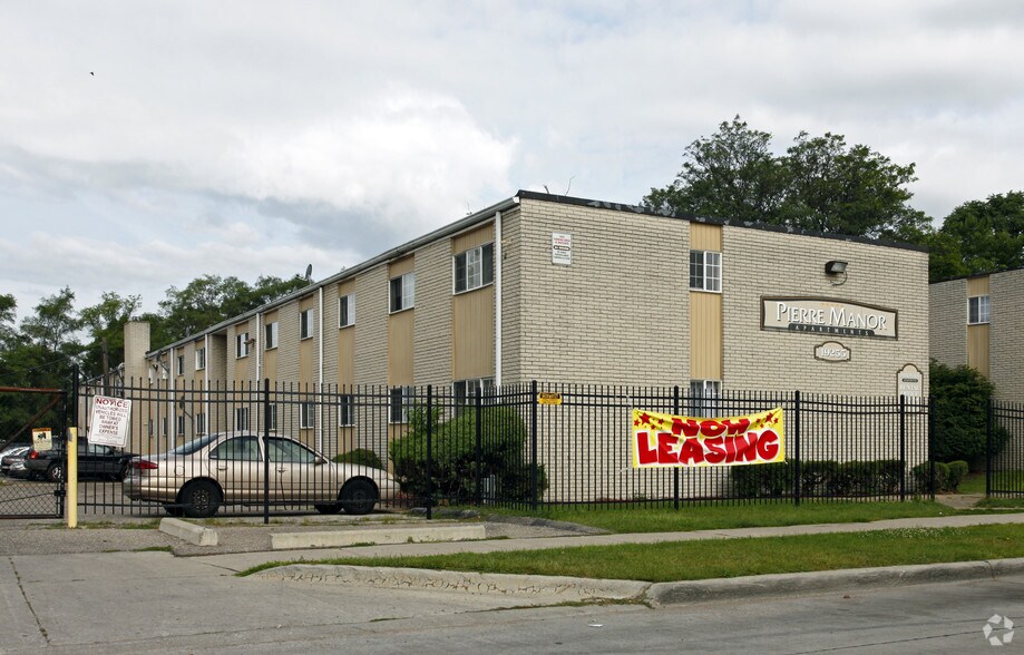 Primary Photo Of 19255-19333 Shiawassee Dr, Detroit Apartments For Sale