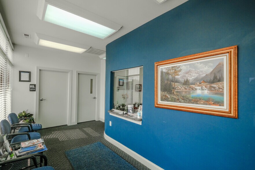 More Photos Of 123 E 6th St, Front Royal Office For Lease