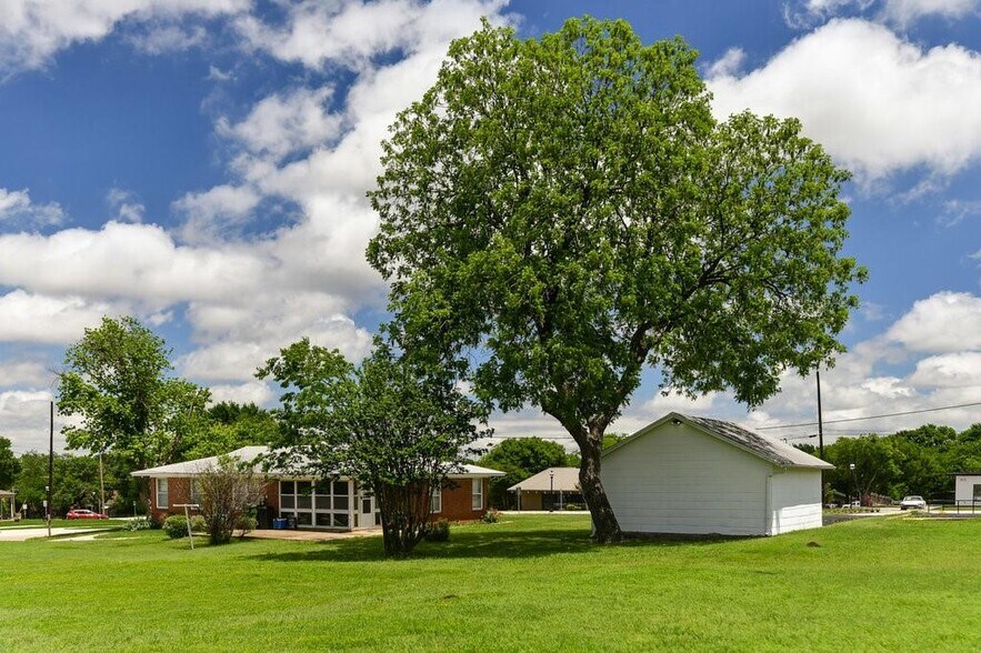 More Photos Of , Mansfield Unknown For Sale