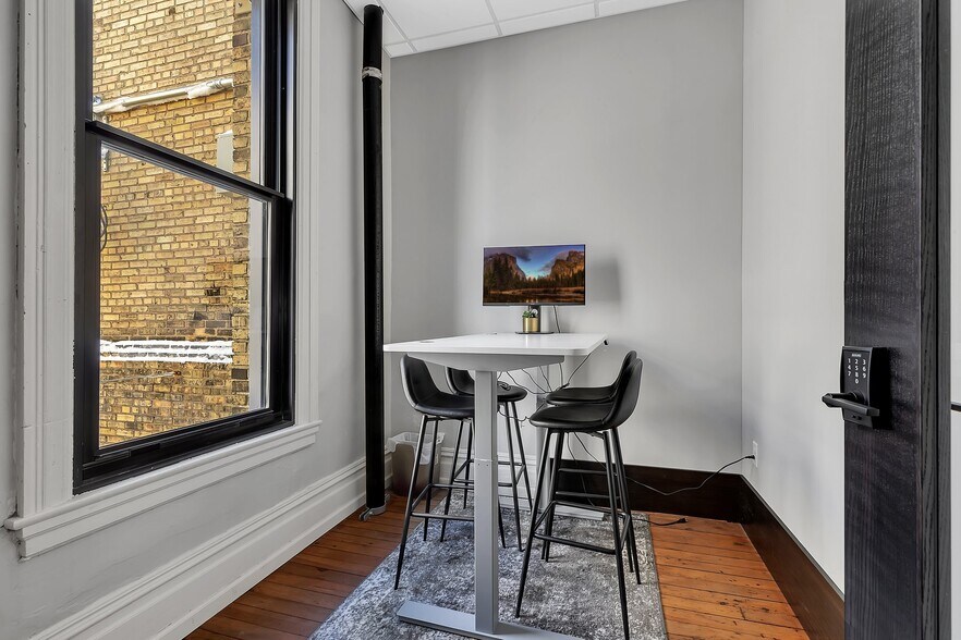 More Photos Of 703 W St Germain St, Saint Cloud Loft Creative Space For Sale