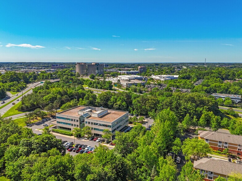 More Photos Of 3975 Fair Ridge Dr, Fairfax Office For Sale