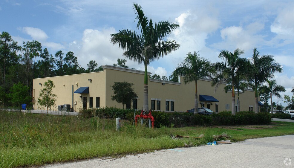 Primary Photo Of 6540 Corporate Park Cir, Fort Myers Light Distribution For Sale