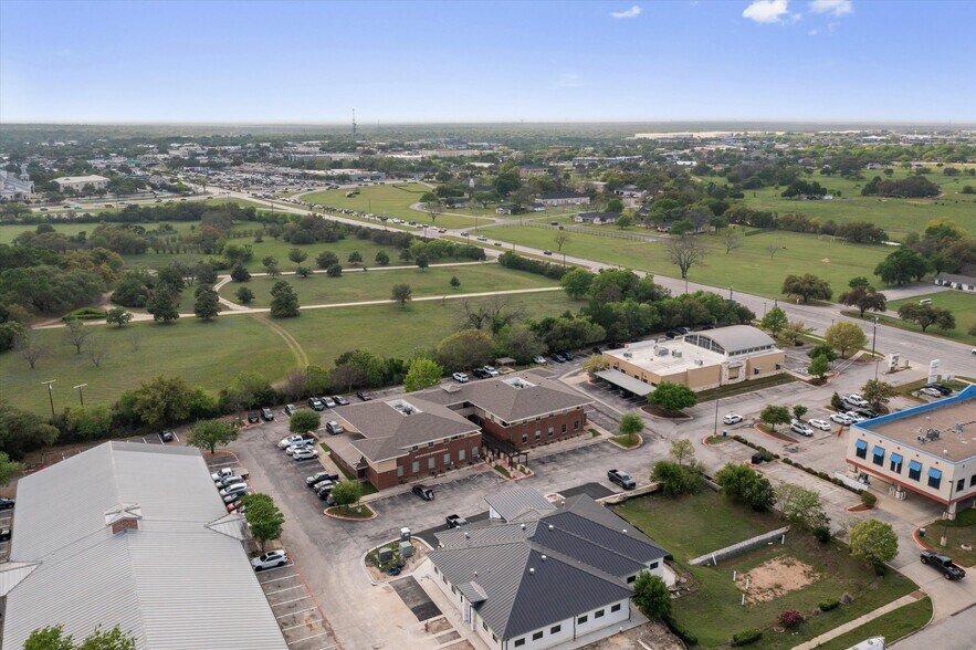 More Photos Of 503 E Palm Valley Blvd, Round Rock Medical For Sale
