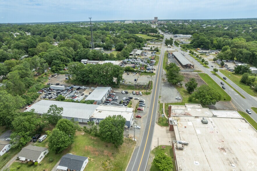 More Photos Of 872 W Main St, Spartanburg Light Manufacturing For Sale
