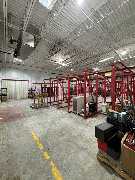 More Photos Of 8716 SE 15th St, Oklahoma City Distribution For Sale