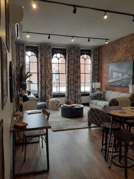 More Photos Of 110 W Auglaize St, Wapakoneta Storefront Retail Residential For Sale