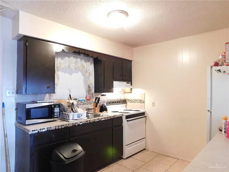 More Photos Of 3616 Harvey St, McAllen Apartments For Sale