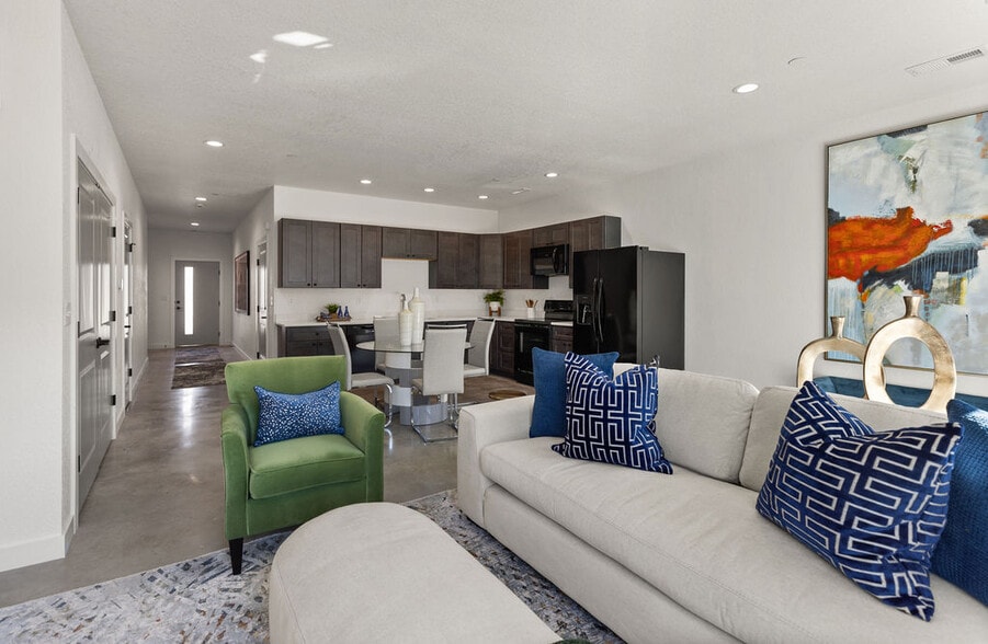 More Photos Of 201 S 8th St, Quincy Apartments For Sale