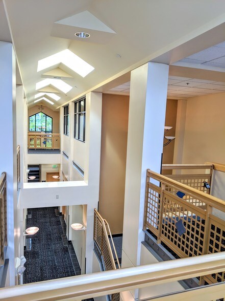 More Photos Of 275 Century Cir, Louisville Medical For Lease