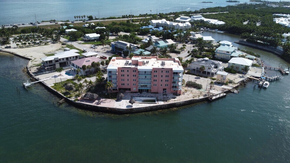 More Photos Of 1 Kyle Way S, Marathon Apartments For Sale