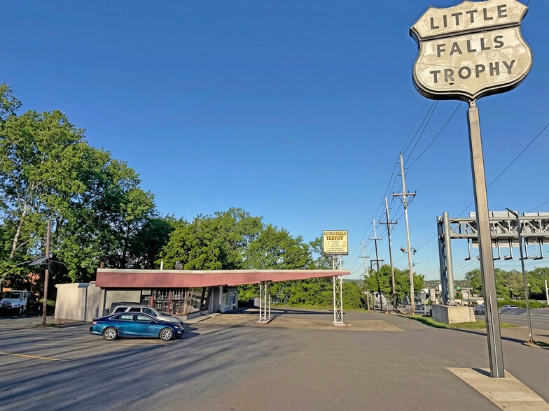 Primary Photo Of 555 US Highway 46, Little Falls Freestanding For Lease