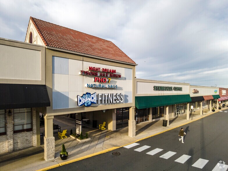 More Photos Of 8365-8397 Leesburg Pike, Vienna Unknown For Lease