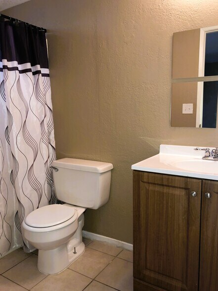 More Photos Of 619 E Ridgecrest Blvd, Ridgecrest Apartments For Sale